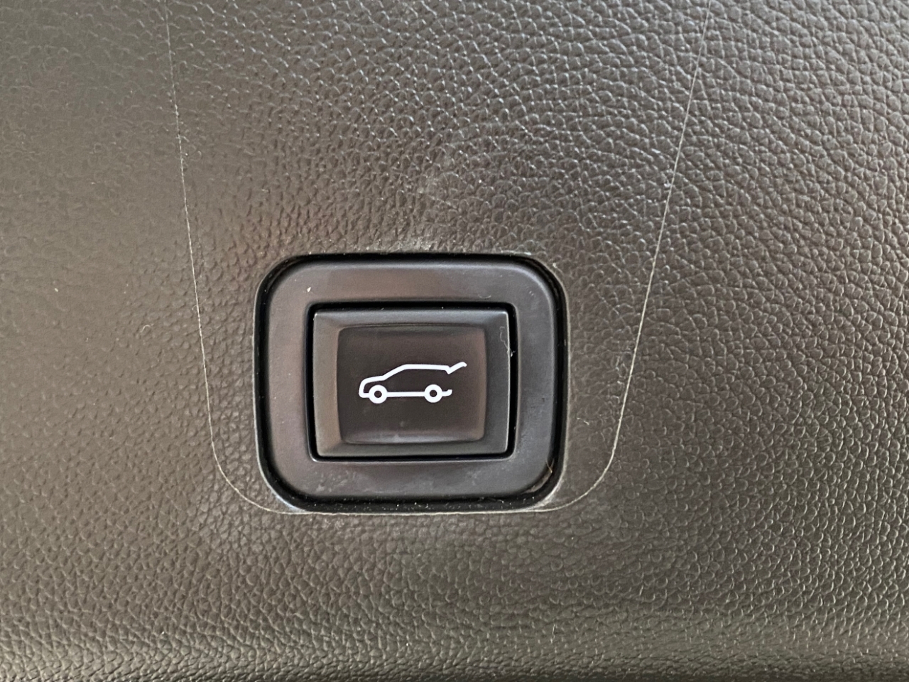 2022 Chevrolet Traverse Cloth photo 4