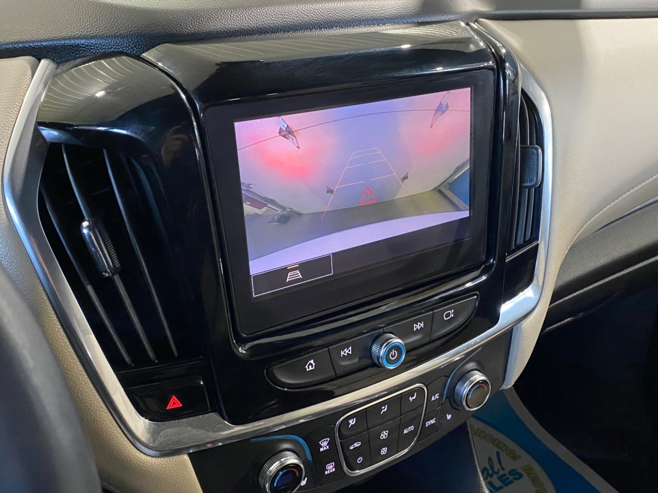 Chevrolet Traverse LT Cloth FWD 2022 Chevrolet Traverse LT Cloth FWD 2022