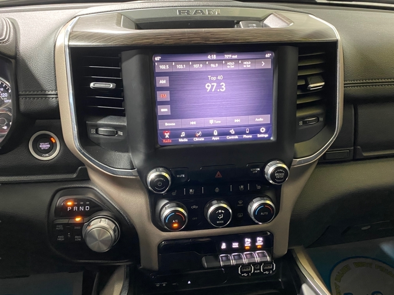 RAM 1500 Laramie Crew Cab SWB 4WD 2019