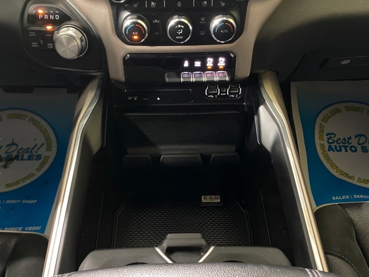 RAM 1500 Laramie Crew Cab SWB 4WD 2019