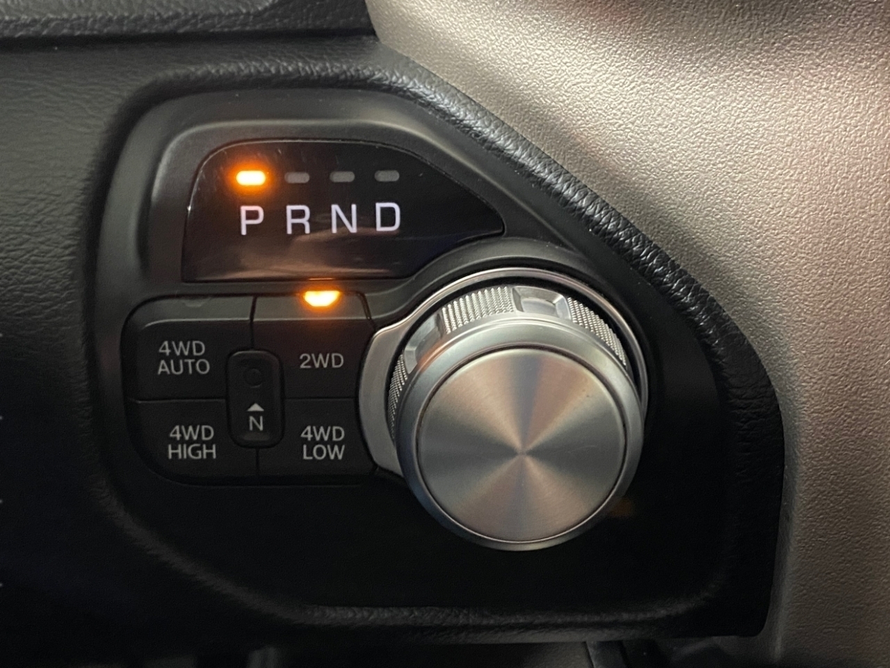 RAM 1500 Laramie Crew Cab SWB 4WD 2019