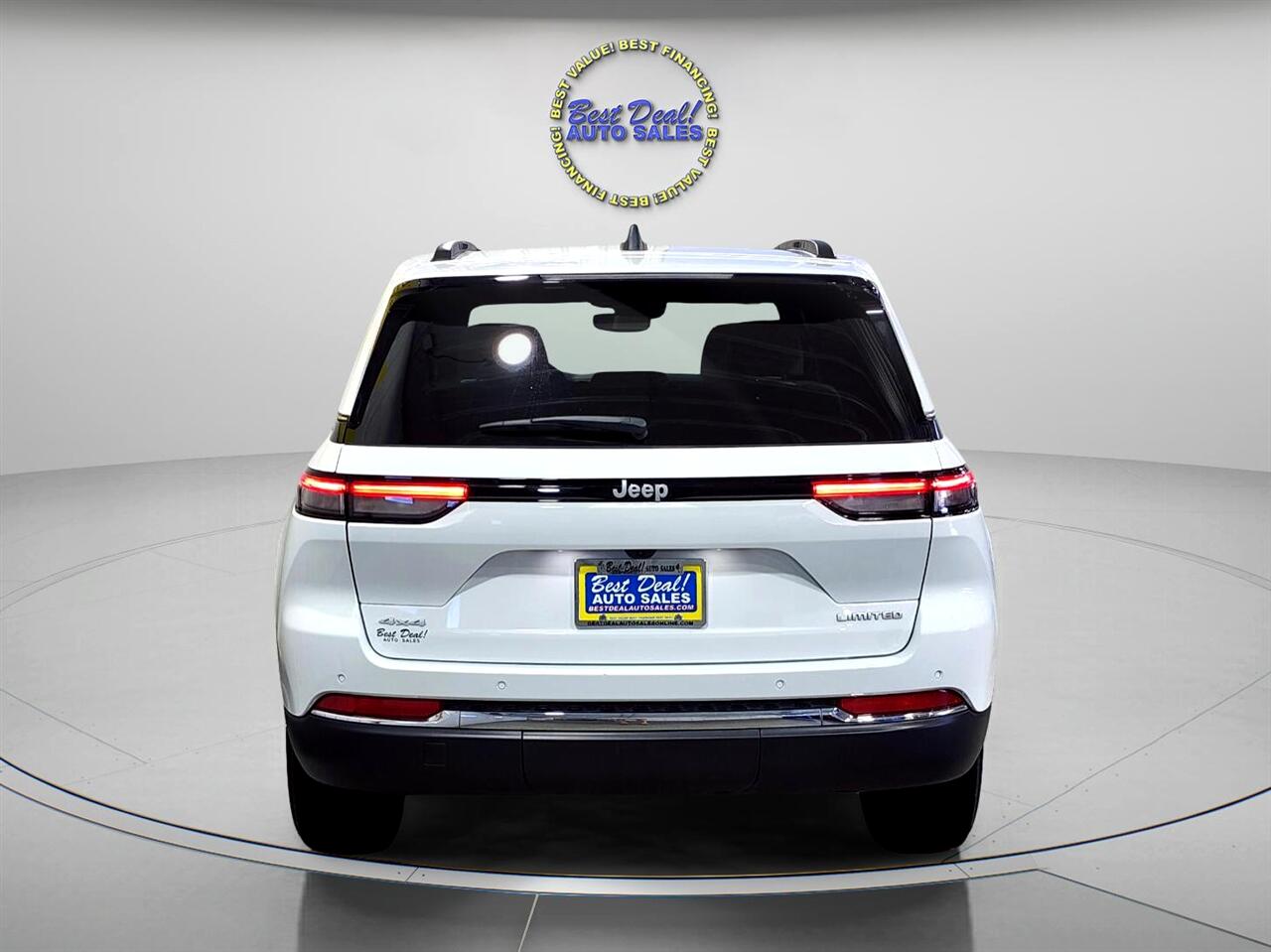 2024 Jeep Grand Cherokee Limited photo 3
