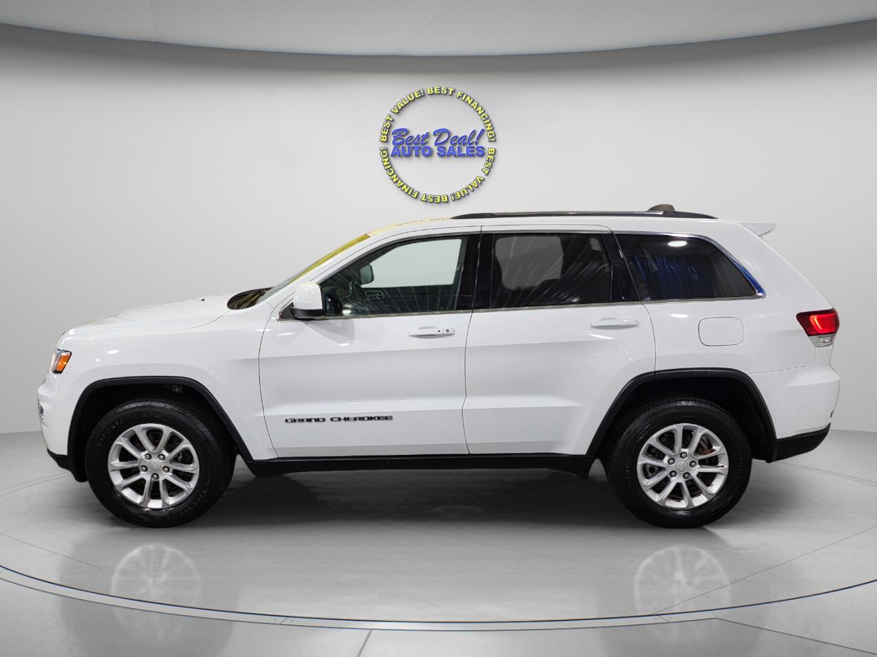 2021 Jeep Grand Cherokee Laredo E photo 4