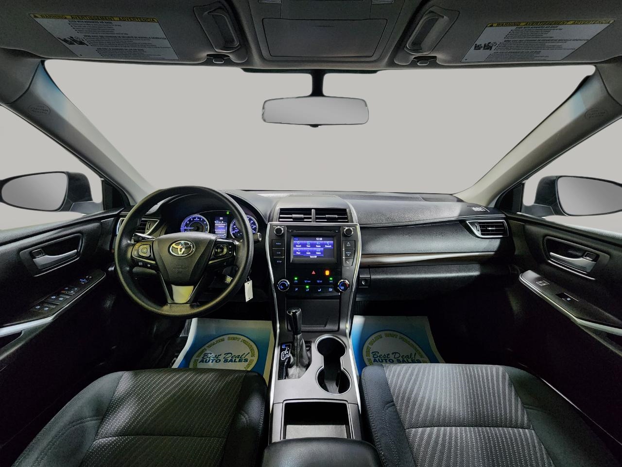 2017 Toyota Camry LE photo 7