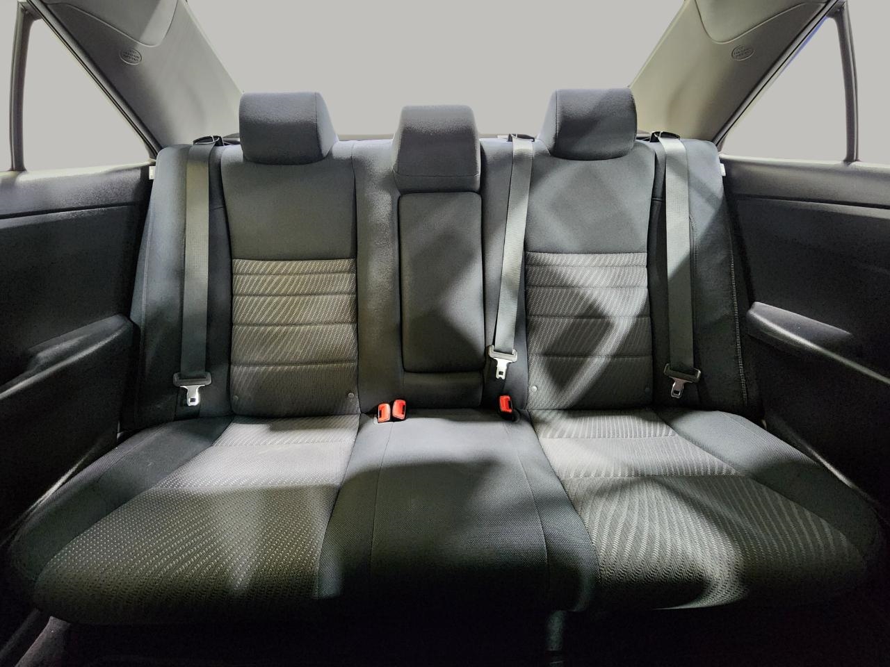 2017 Toyota Camry LE photo 23