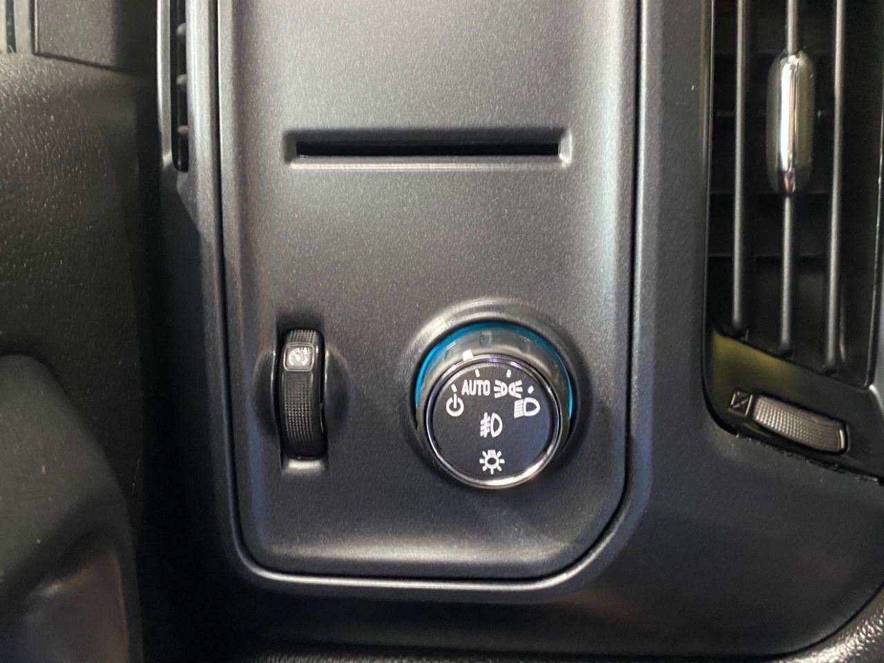 GMC Sierra 1500 Elevation Dbl Cab 4WD 2019