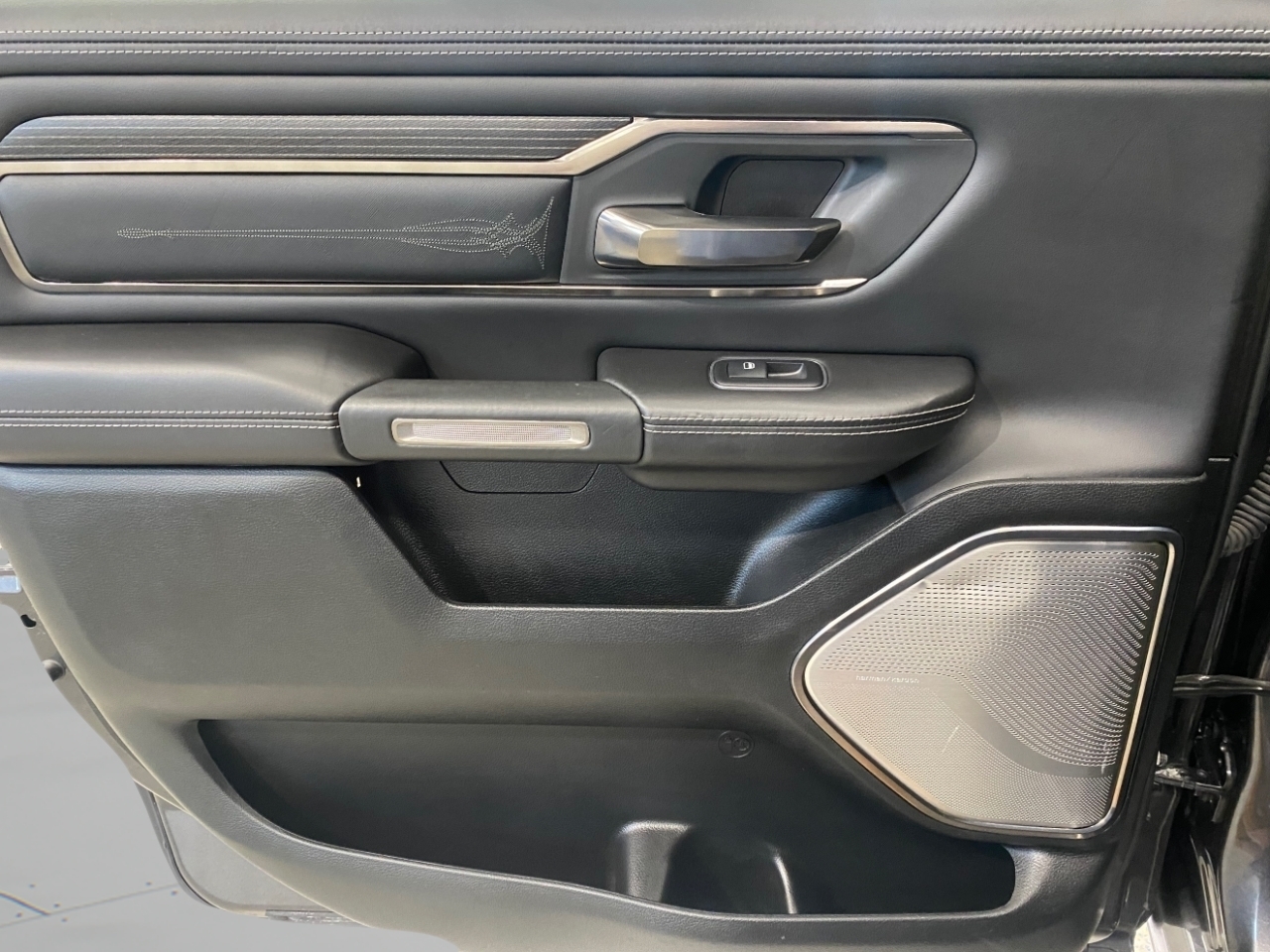 RAM 1500 Limited Crew Cab SWB 4WD 2019