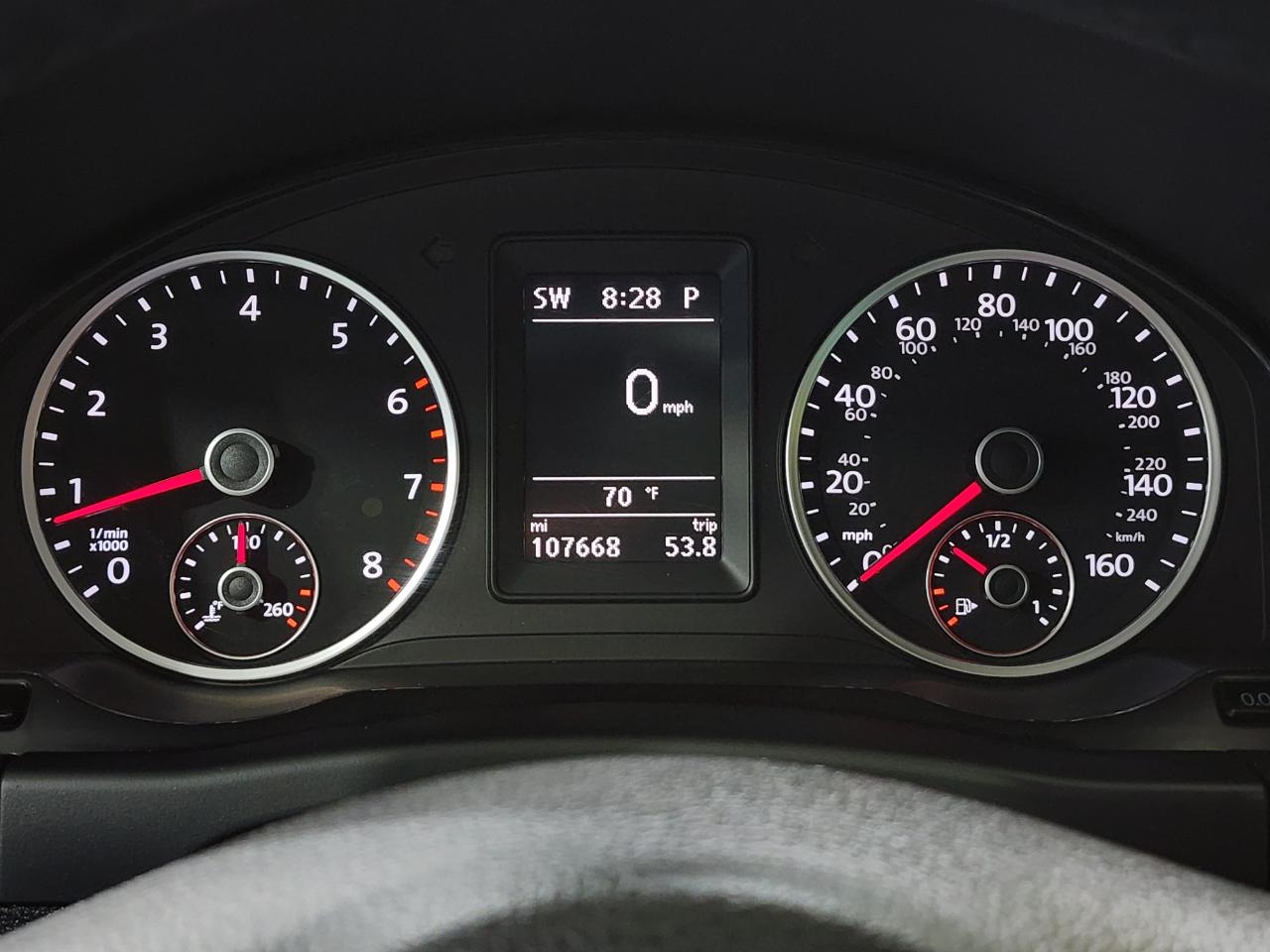 2016 Volkswagen Tiguan R-Line SEL photo 17
