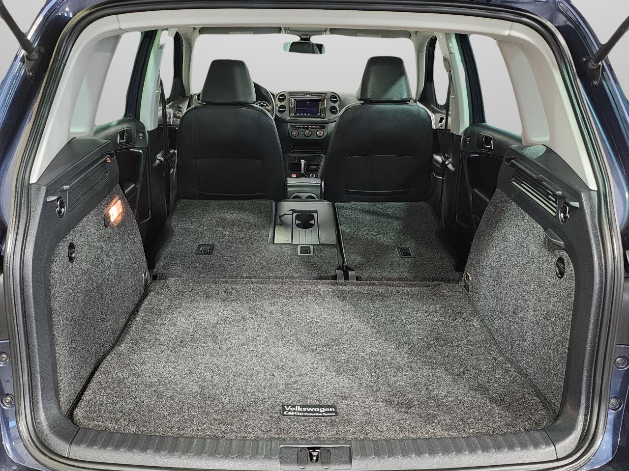 2016 Volkswagen Tiguan R-Line SEL photo 34