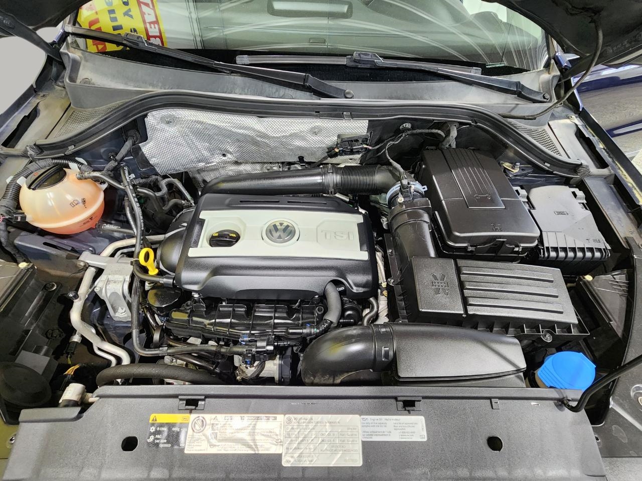 2016 Volkswagen Tiguan R-Line SEL photo 37