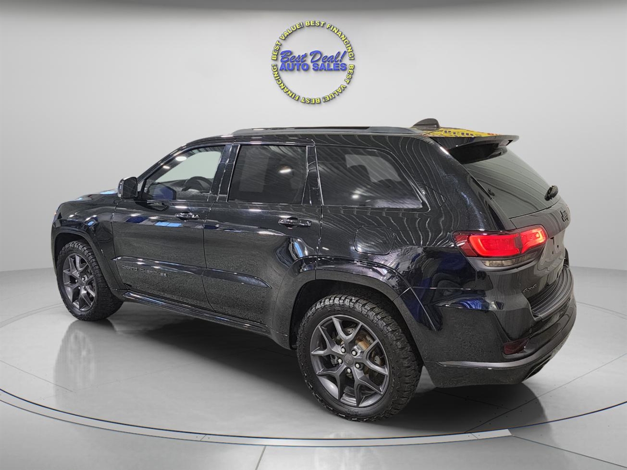 2019 Jeep Grand Cherokee Limited X photo 2