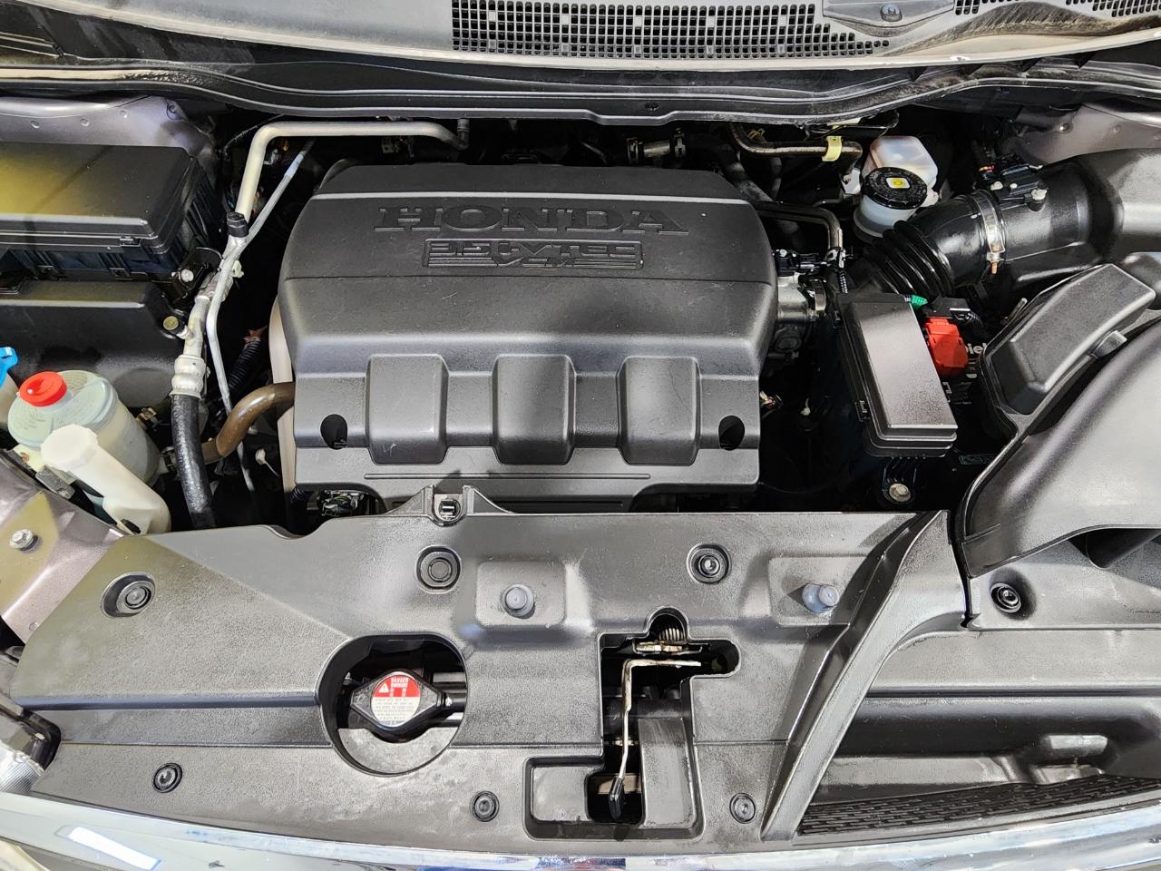 2013 Honda Odyssey EX photo 33
