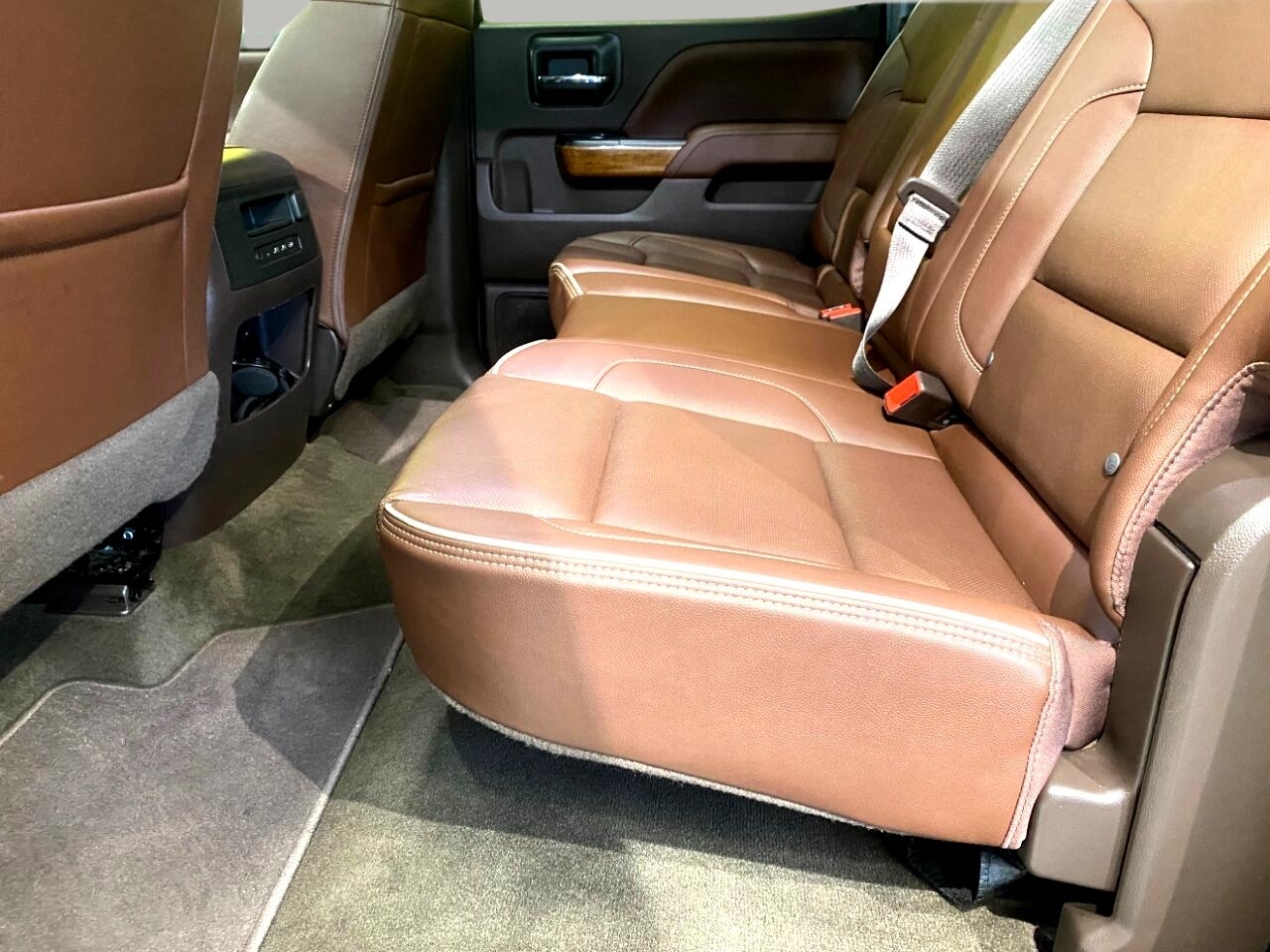 Chevrolet Silverado 1500 High Country Crew Cab Short Box 4WD 2018 Chevrolet Silverado 1500 High Country Crew Cab Short Box 4WD 2018