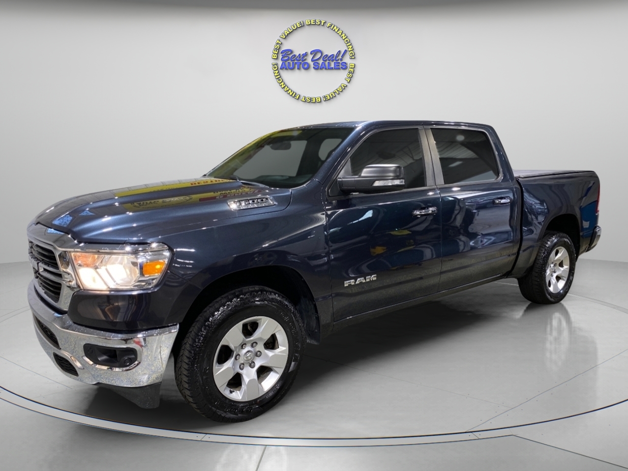 2019 RAM 1500 Big Horn Crew Cab 5.5 ft Bed 4WD