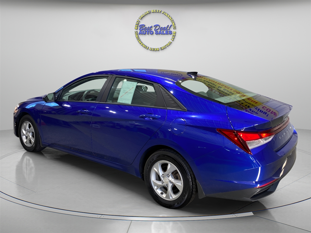 2022 Hyundai Elantra Base photo 3