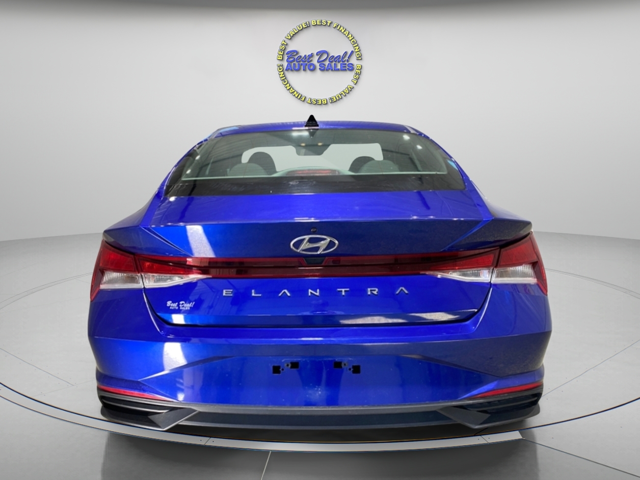 2022 Hyundai Elantra Base photo 4