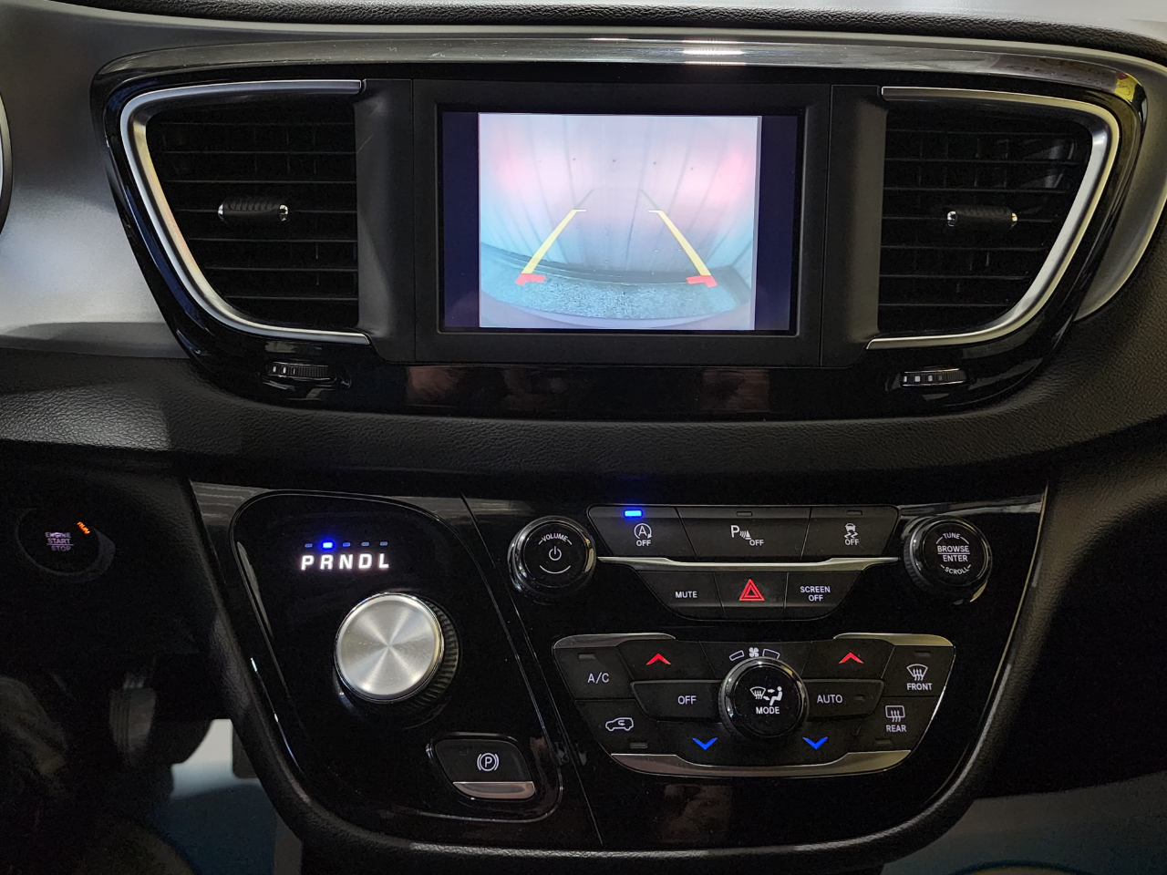 Chrysler Pacifica  2020