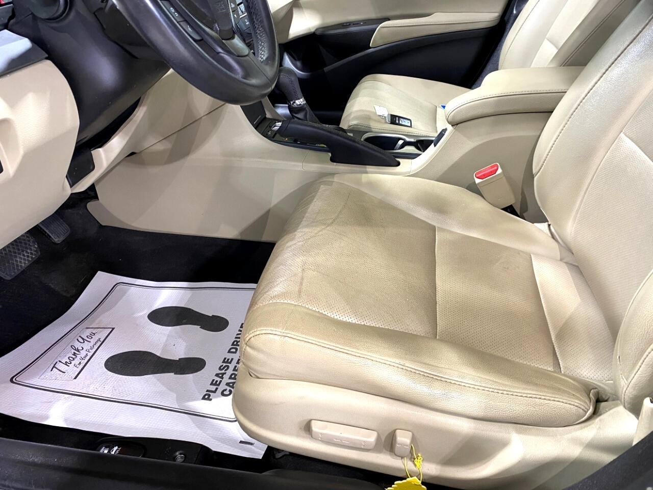 Acura ILX 8-Spd AT w/ Premium Package 2016