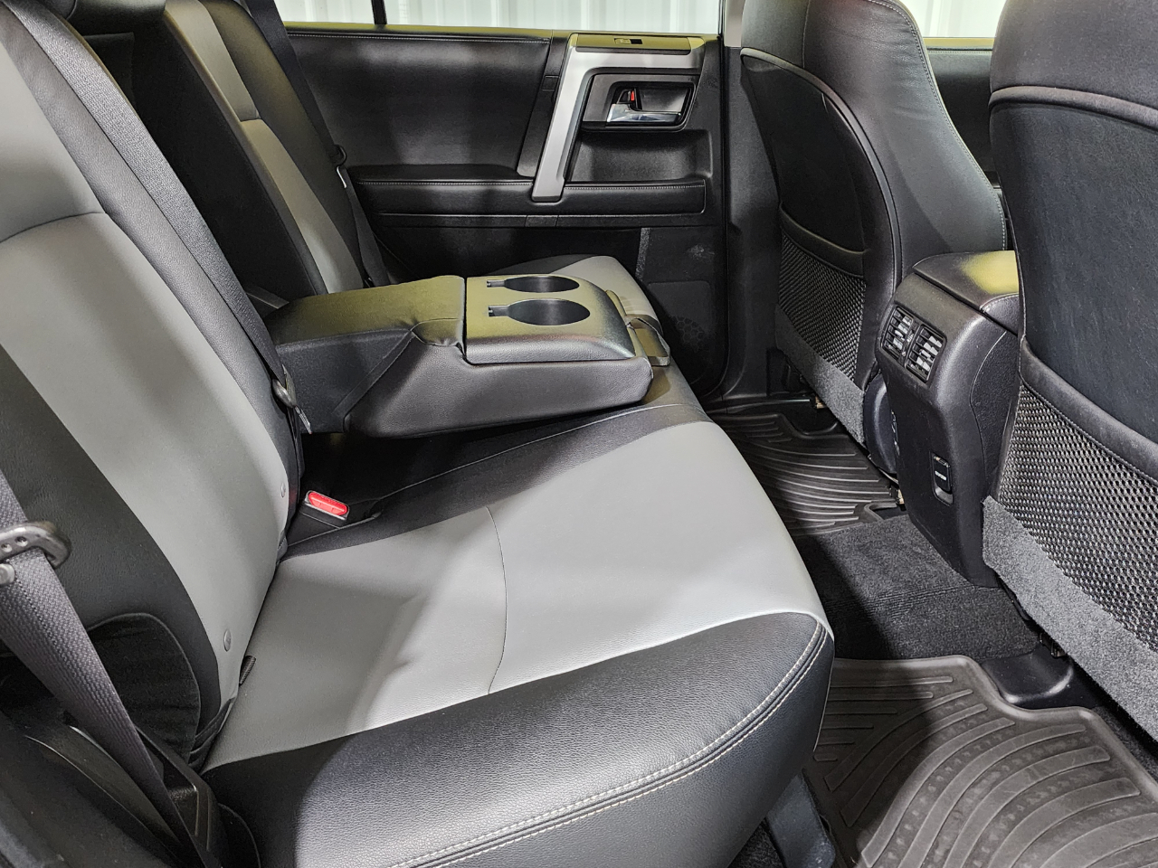 Toyota 4Runner  2016 Toyota 4Runner  2016