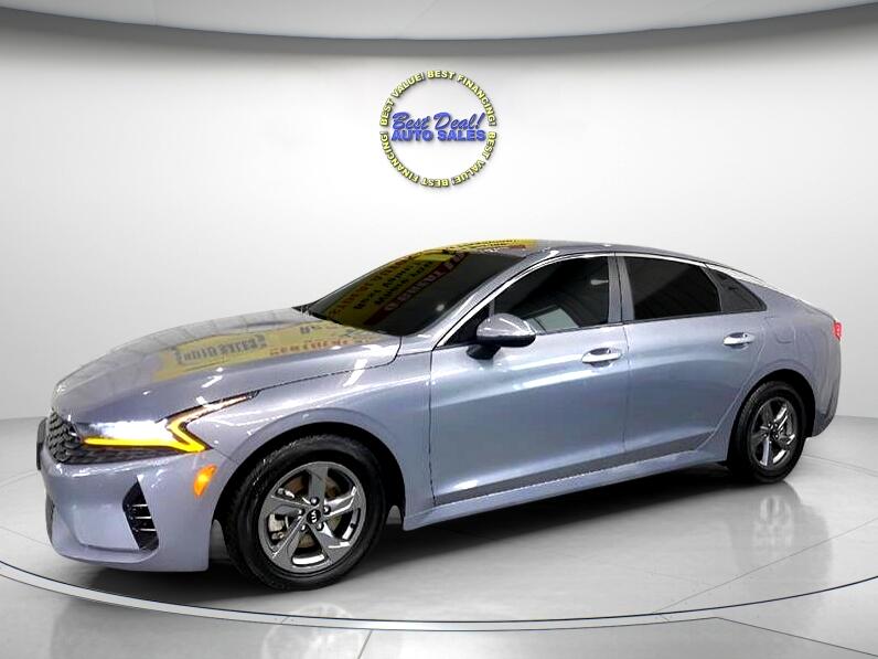 2021 Kia K5 LX's photo