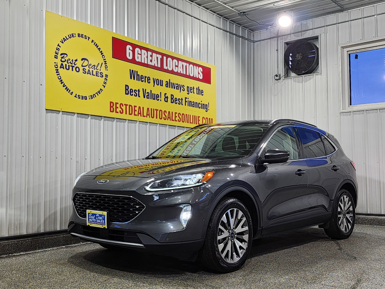 2020 Ford Escape Titanium 4WD 4DR SUV