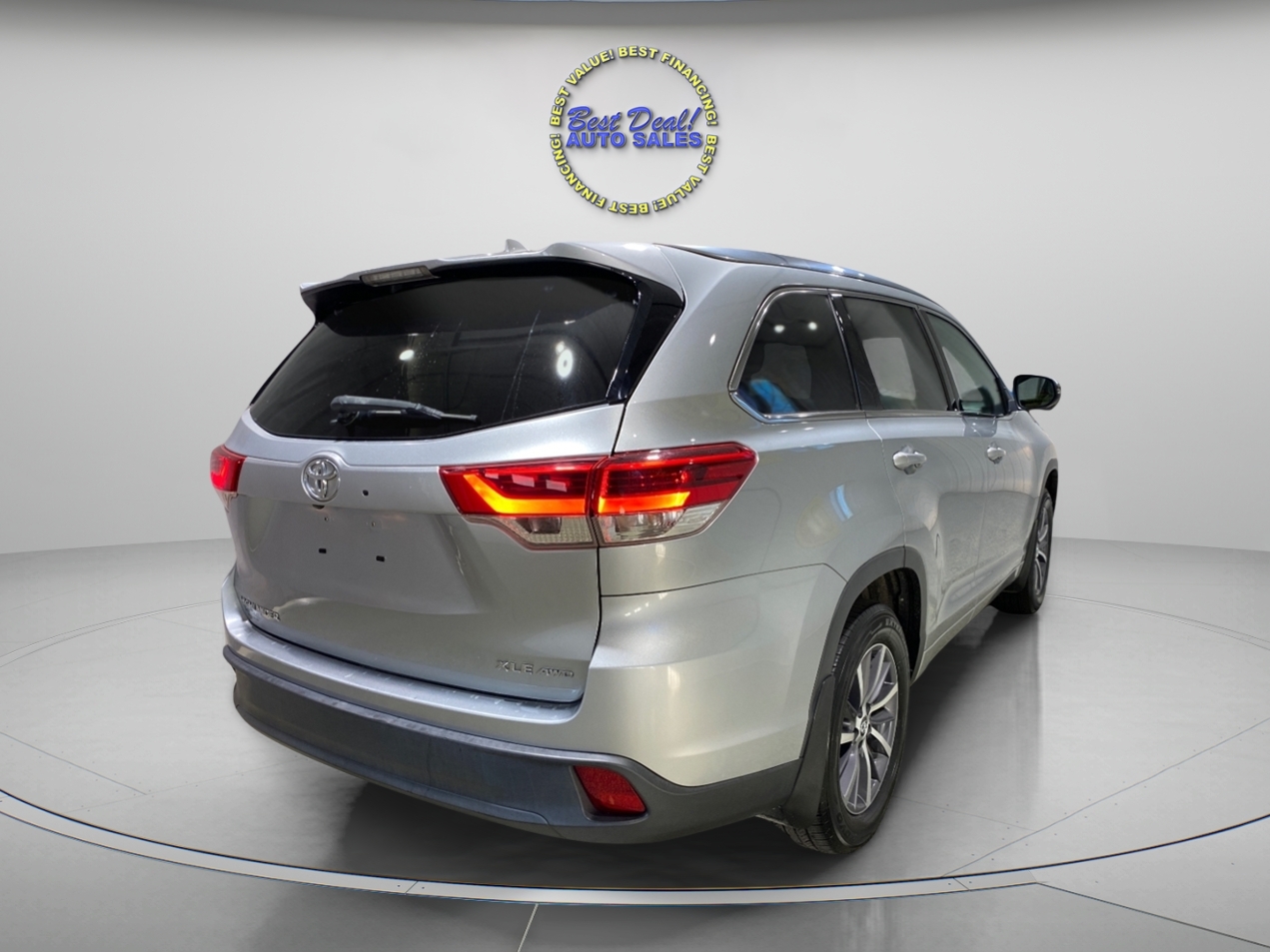 Toyota Highlander XLE AWD V6 2017