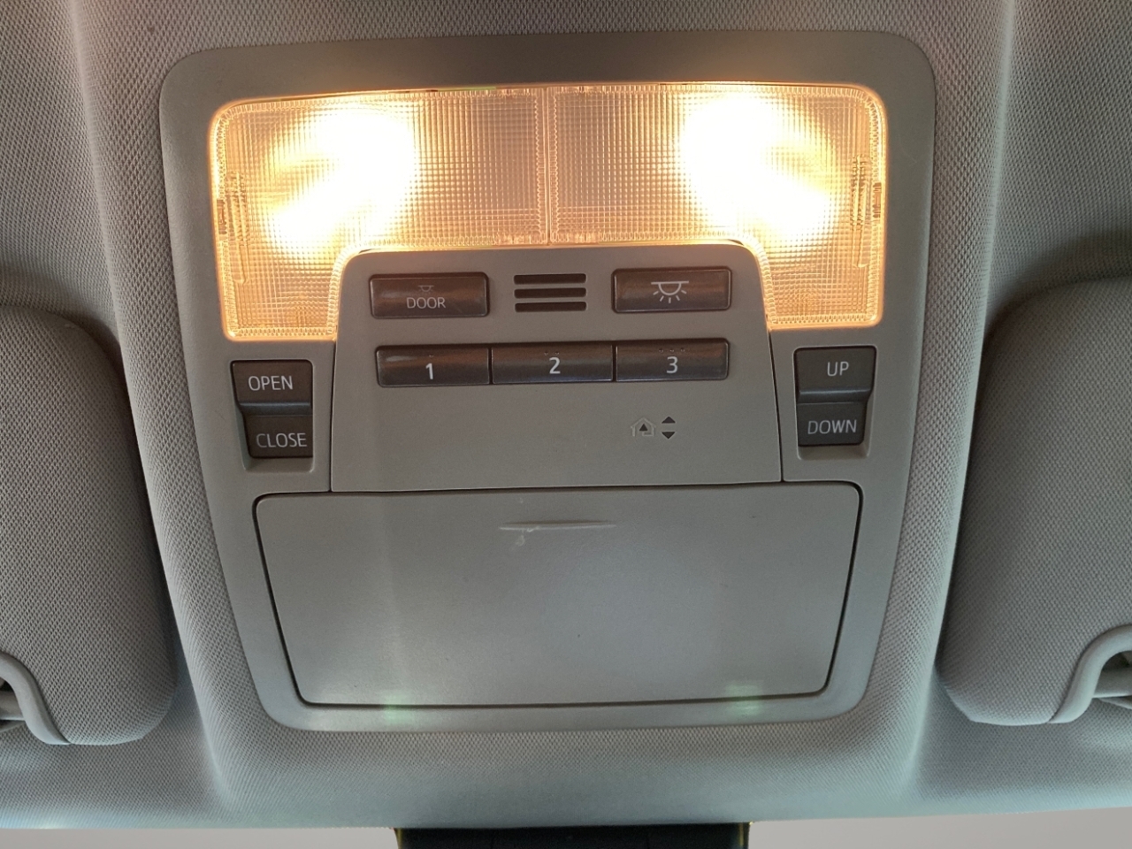 Toyota Highlander XLE AWD V6 2017