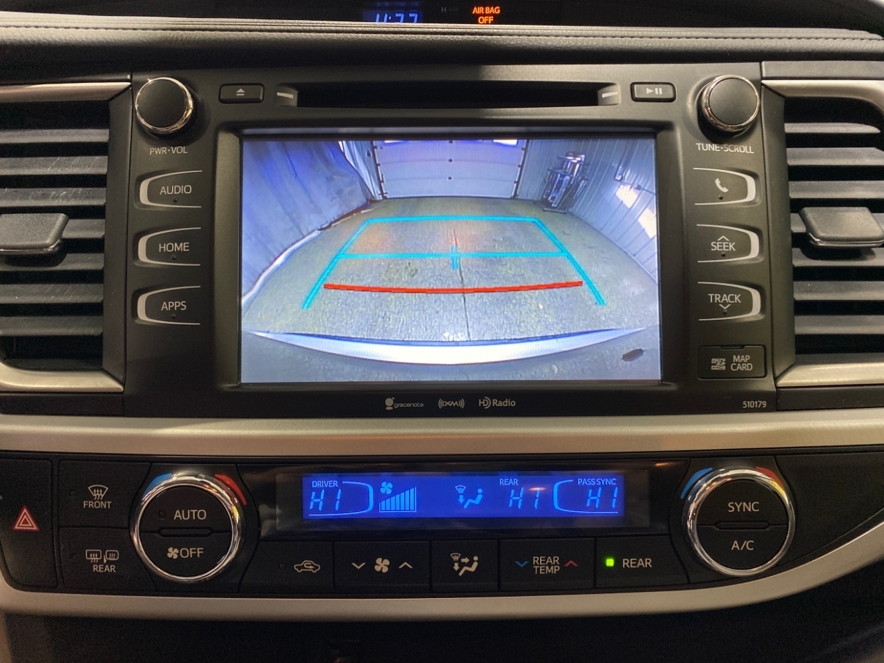 Toyota Highlander XLE AWD V6 2017