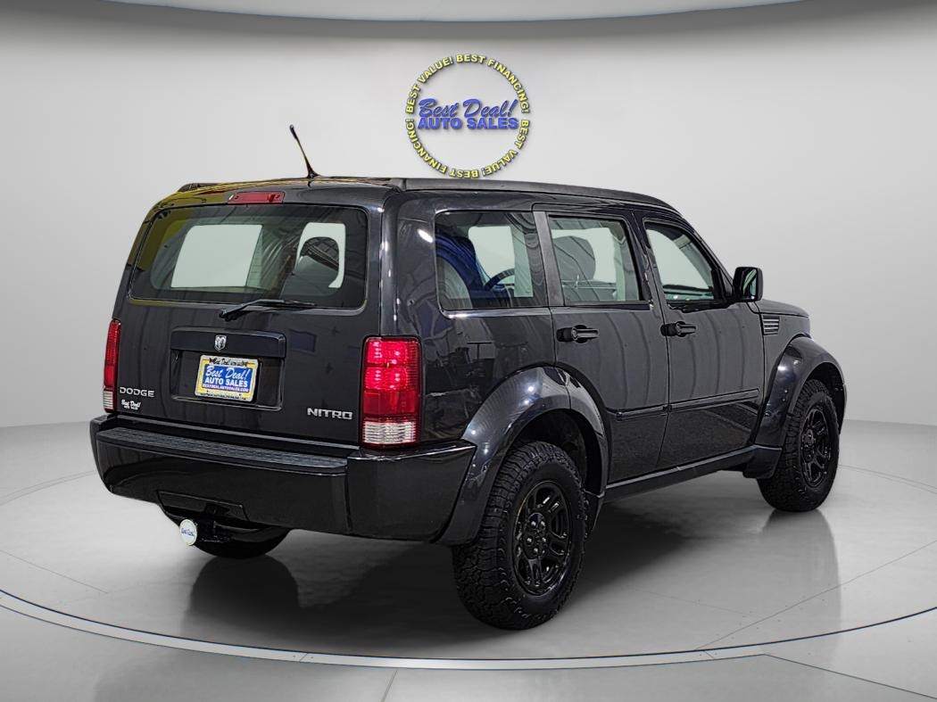 Dodge Nitro  2011