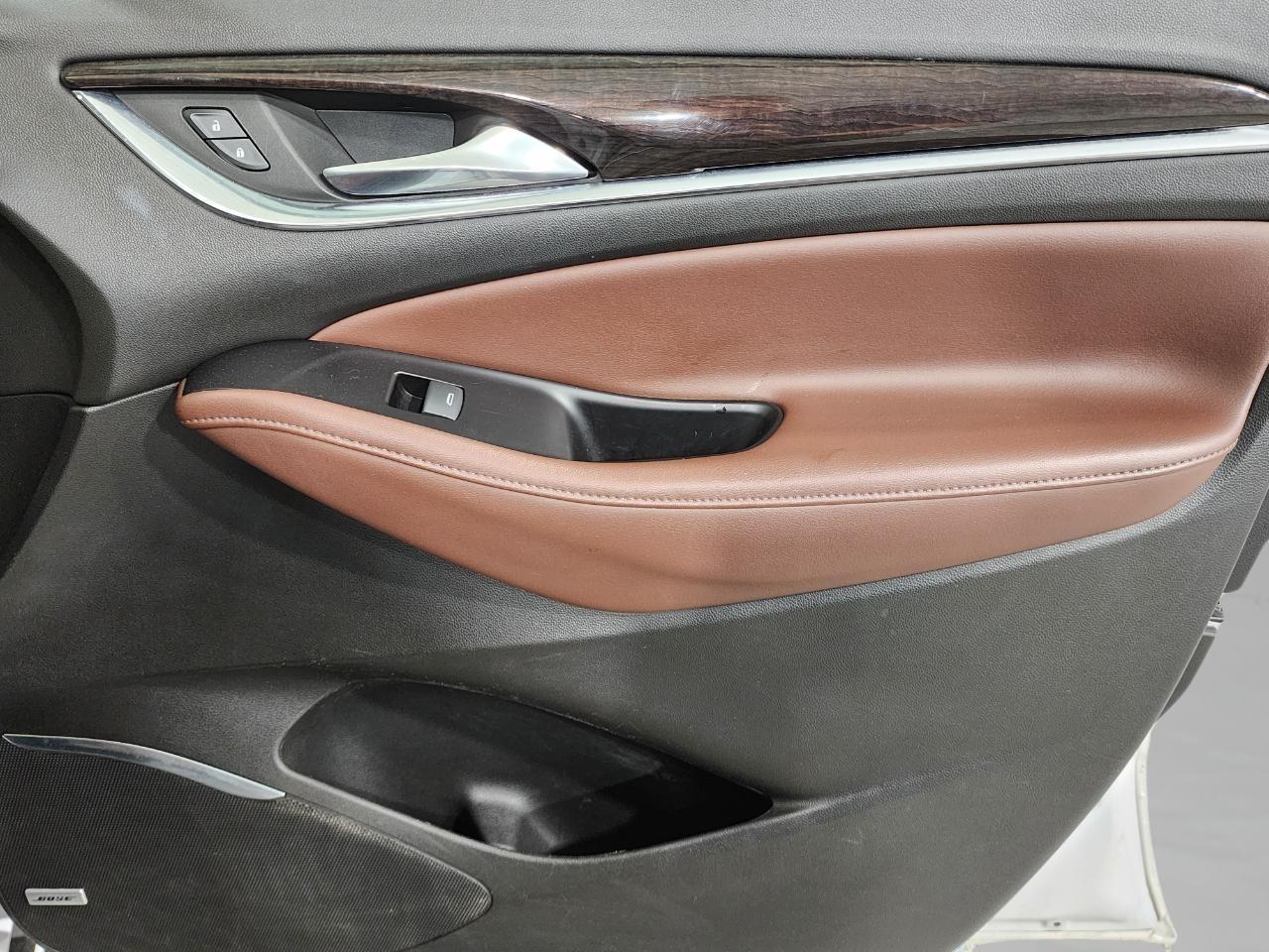 Buick Enclave  2020