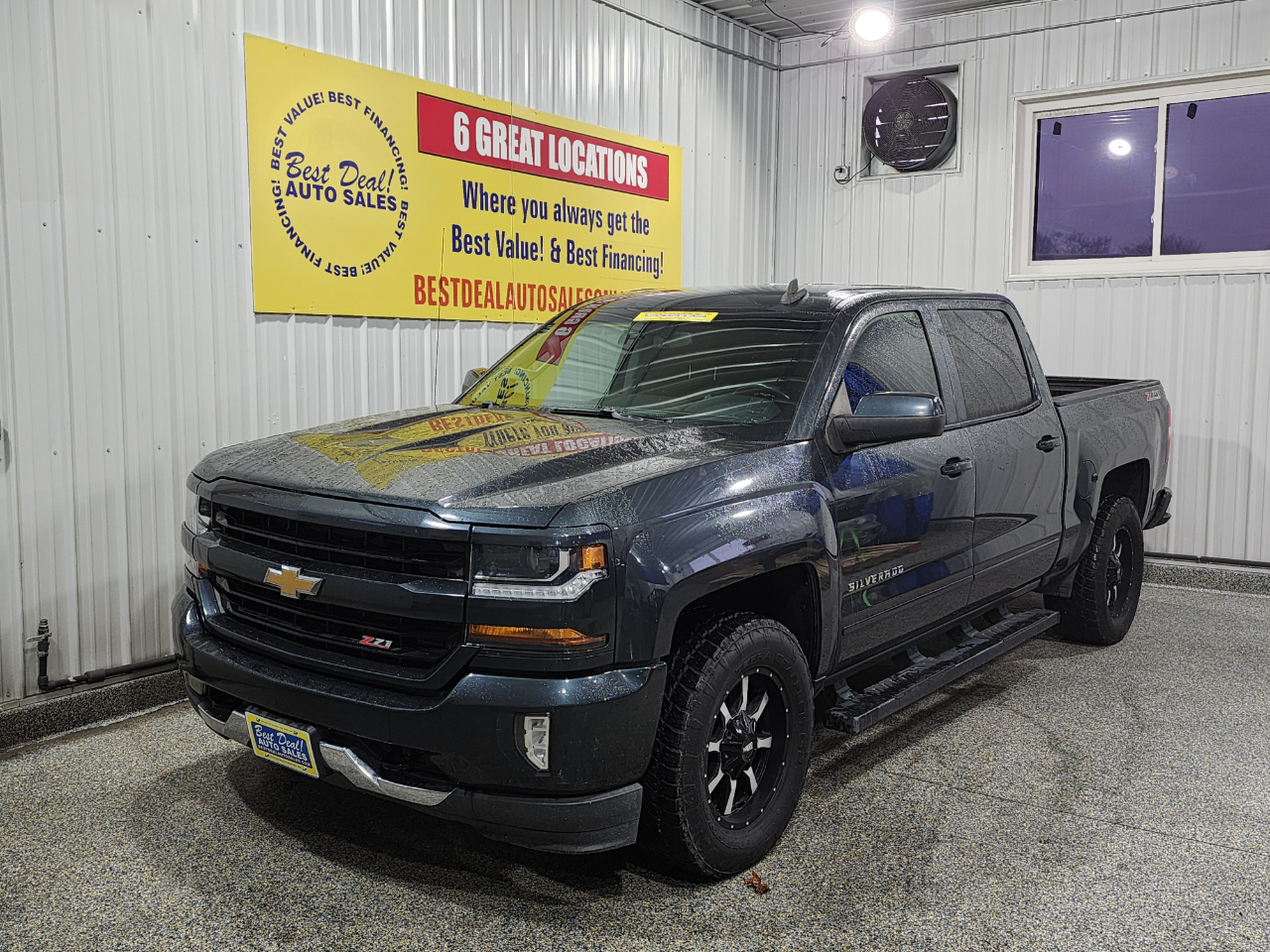 2017 Chevrolet Silverado 1500 4X4 LT 4DR CREW CAB 5.8FT SB PICKUP