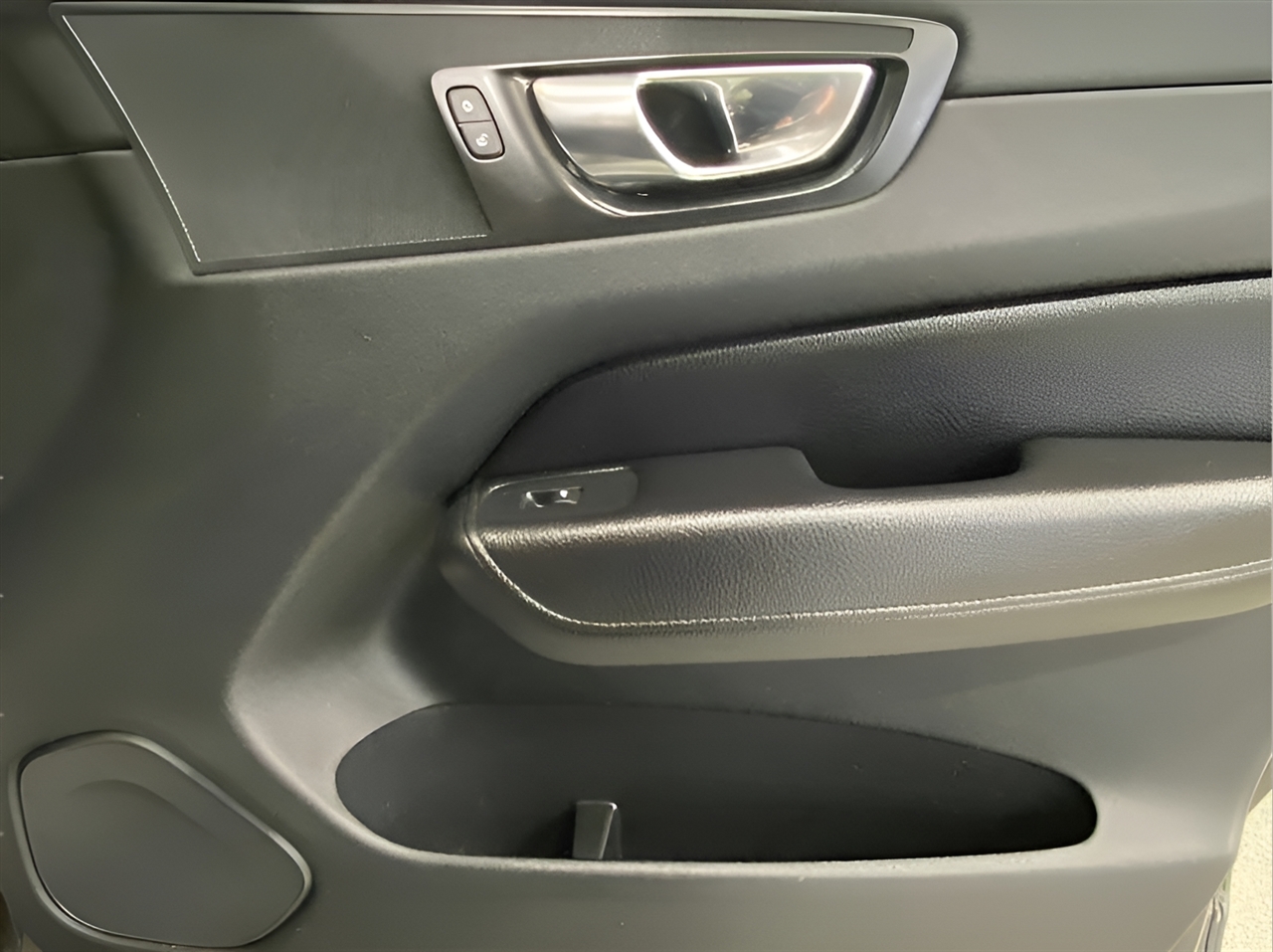 Volvo XC60 T8 Momentum Hybrid AWD 2022