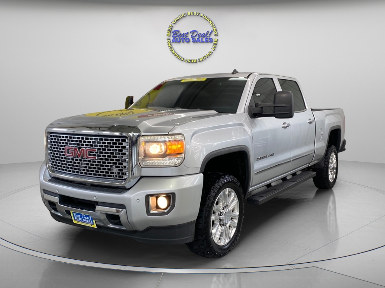 2015 GMC Sierra 2500HD Denali Crew Cab 4WD