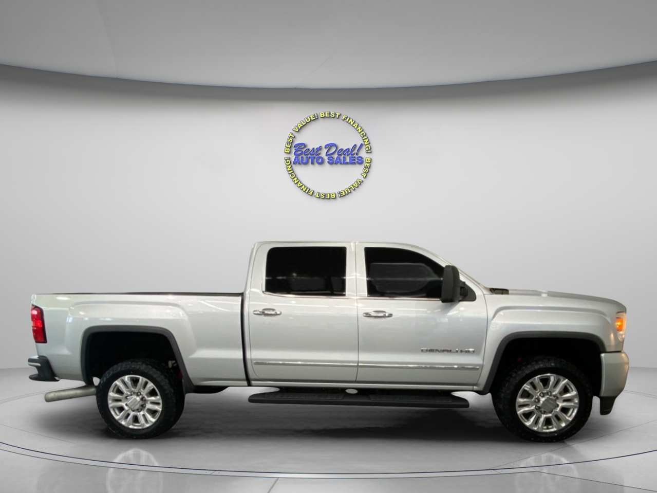 GMC Sierra 2500HD Denali Crew Cab 4WD 2015
