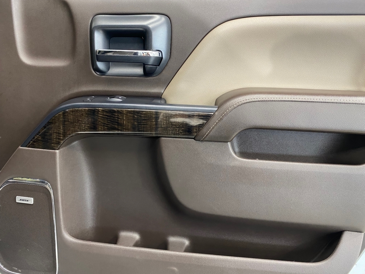 GMC Sierra 2500HD Denali Crew Cab 4WD 2015