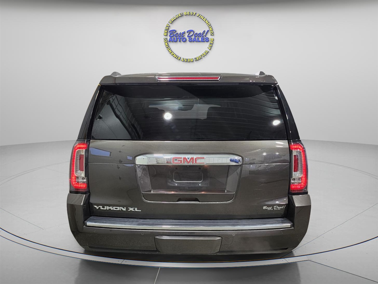 GMC Yukon XL Denali 4WD 2019