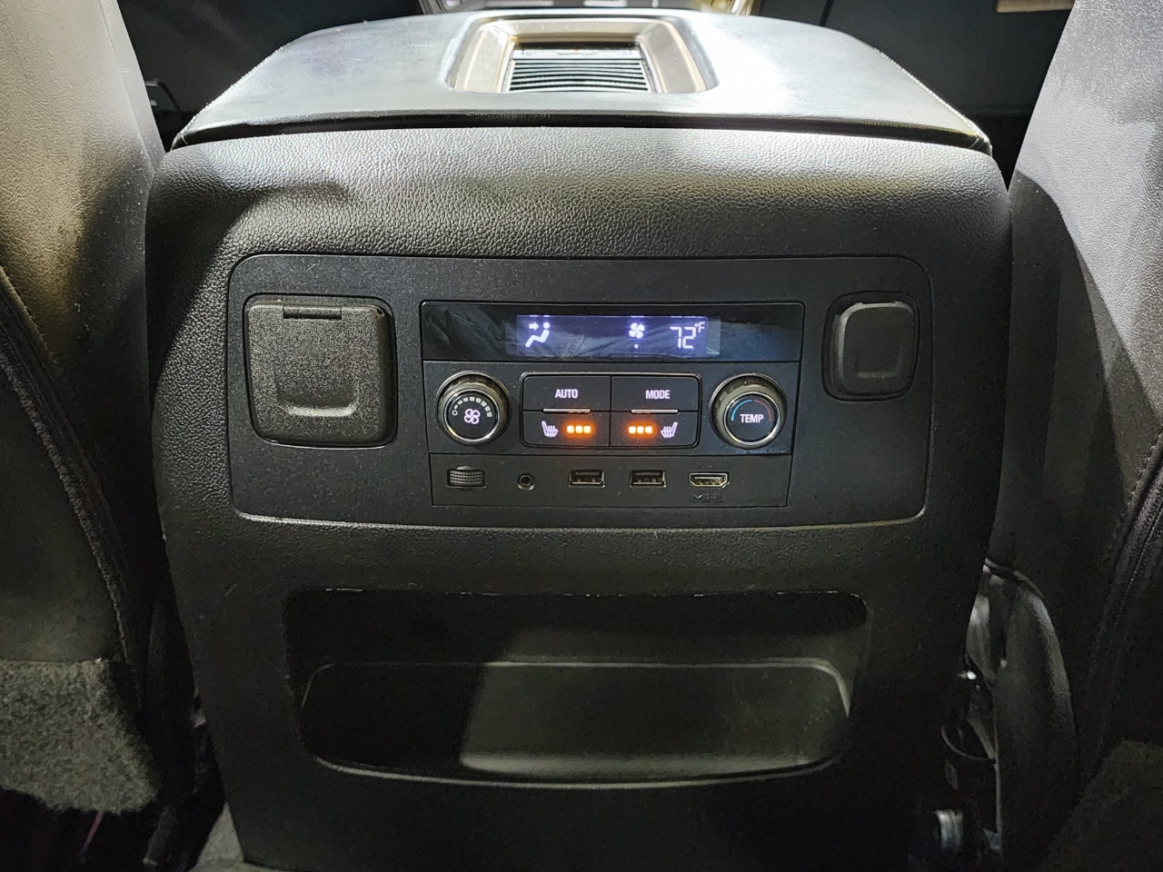 GMC Yukon XL Denali 4WD 2019