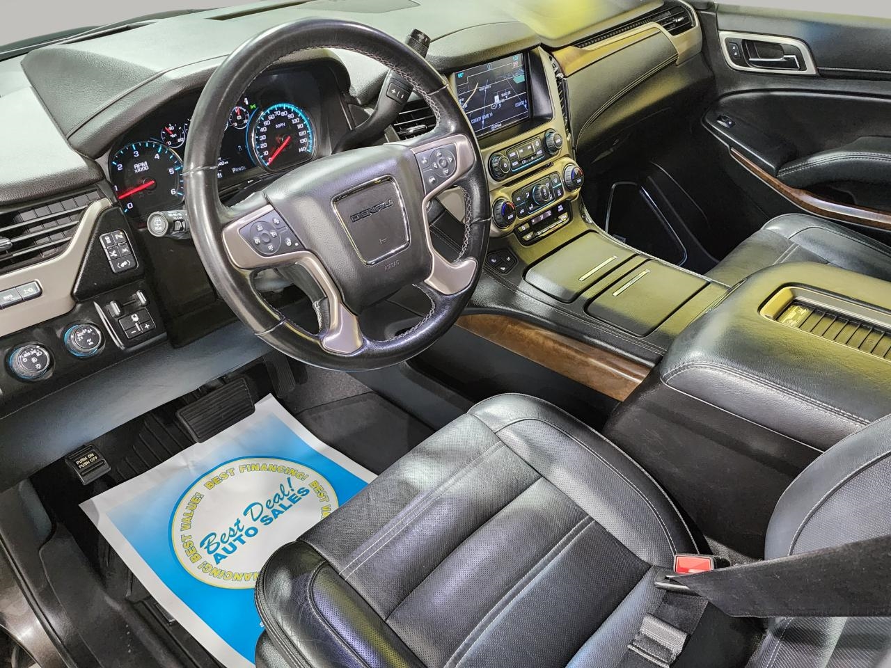 GMC Yukon XL Denali 4WD 2019