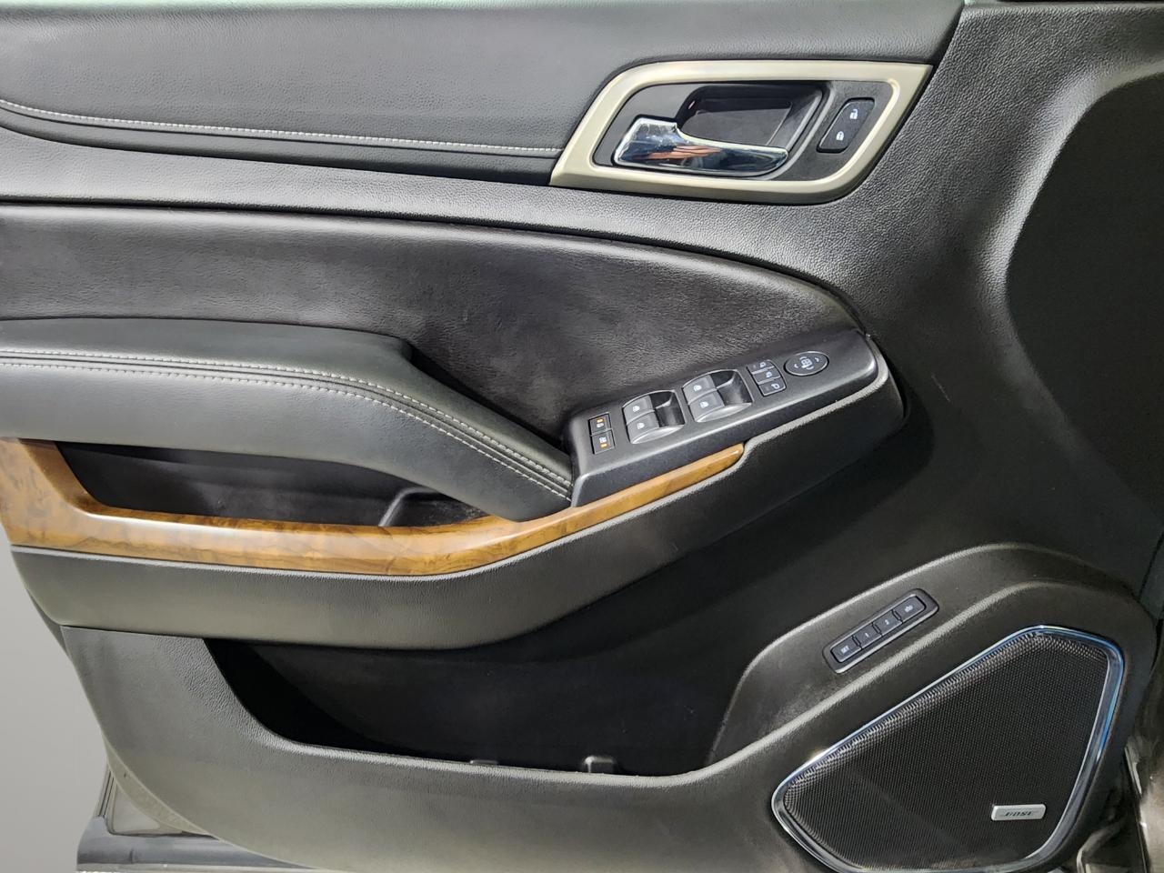 GMC Yukon XL Denali 4WD 2019