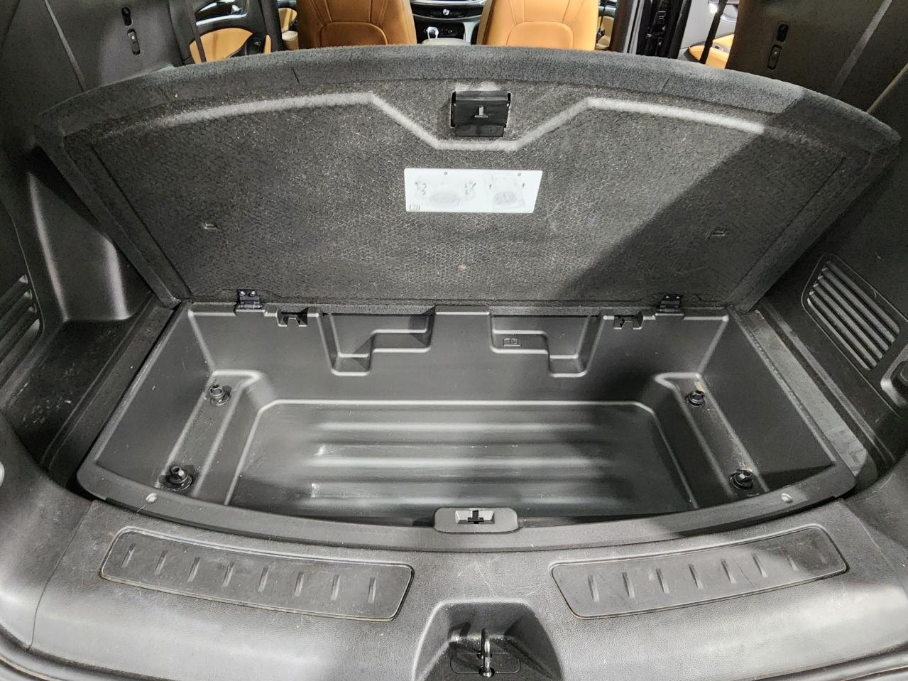 Buick Enclave Essence AWD 2020