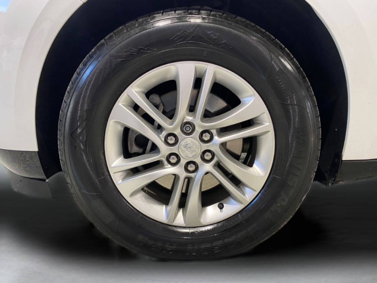 Buick Enclave Essence AWD 2018