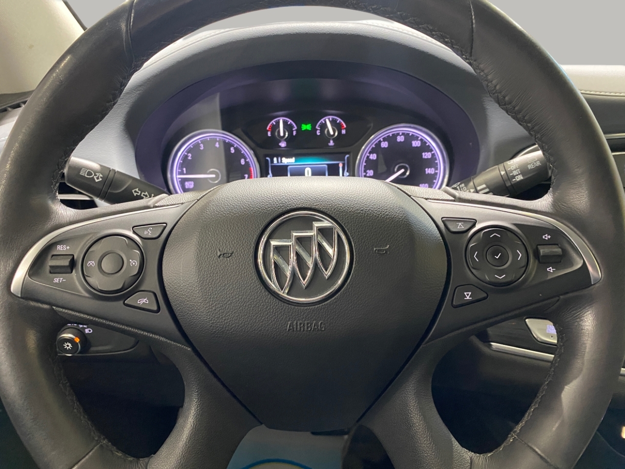 Buick Enclave Essence AWD 2018