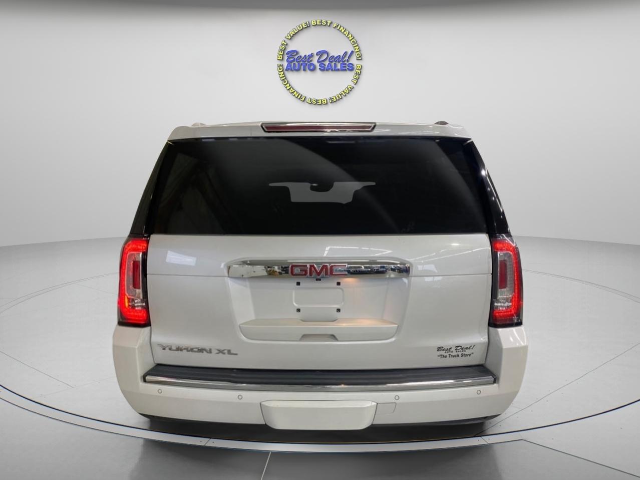 GMC Yukon XL Denali 4WD 2016