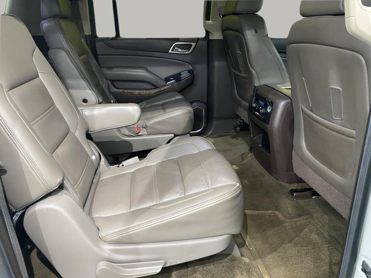 GMC Yukon XL Denali 4WD 2016