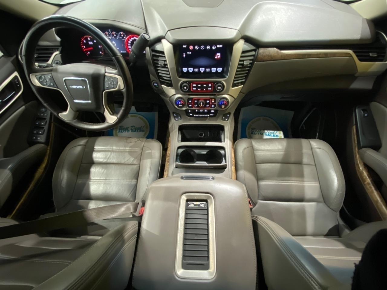 GMC Yukon XL Denali 4WD 2016