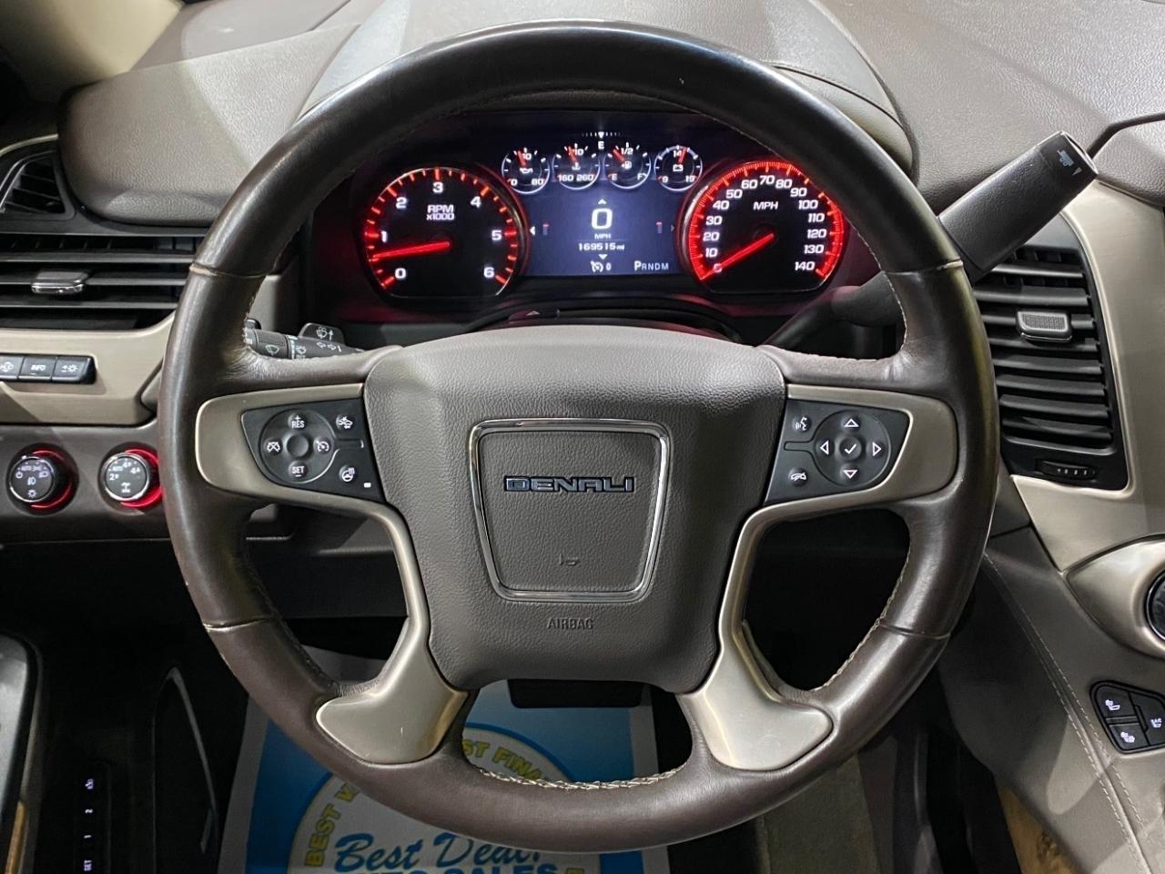 GMC Yukon XL Denali 4WD 2016