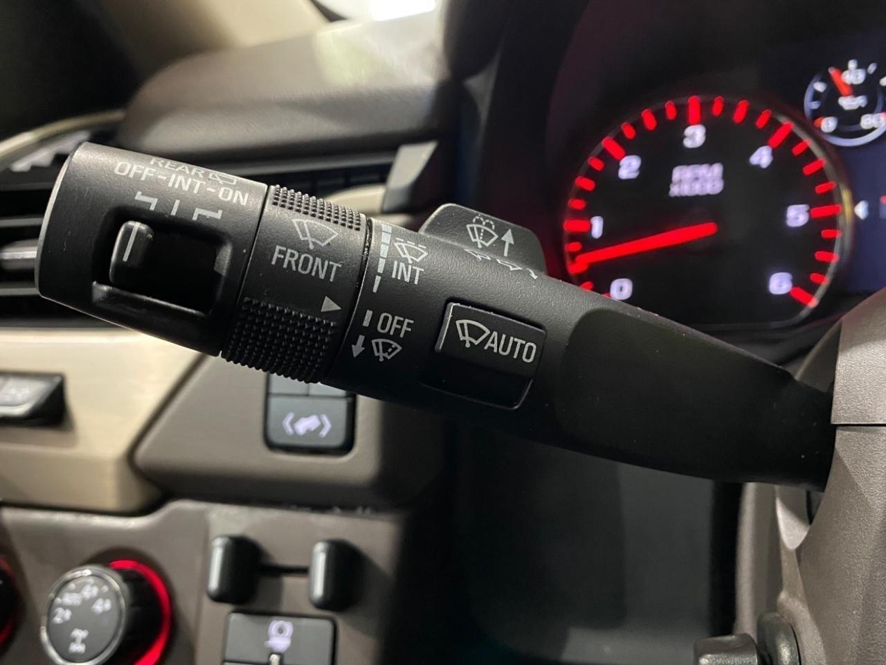 GMC Yukon XL Denali 4WD 2016