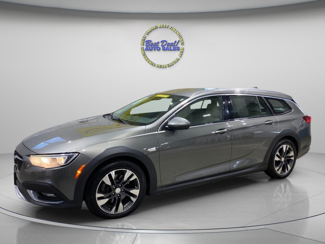 2019 Buick Regal TourX Essence