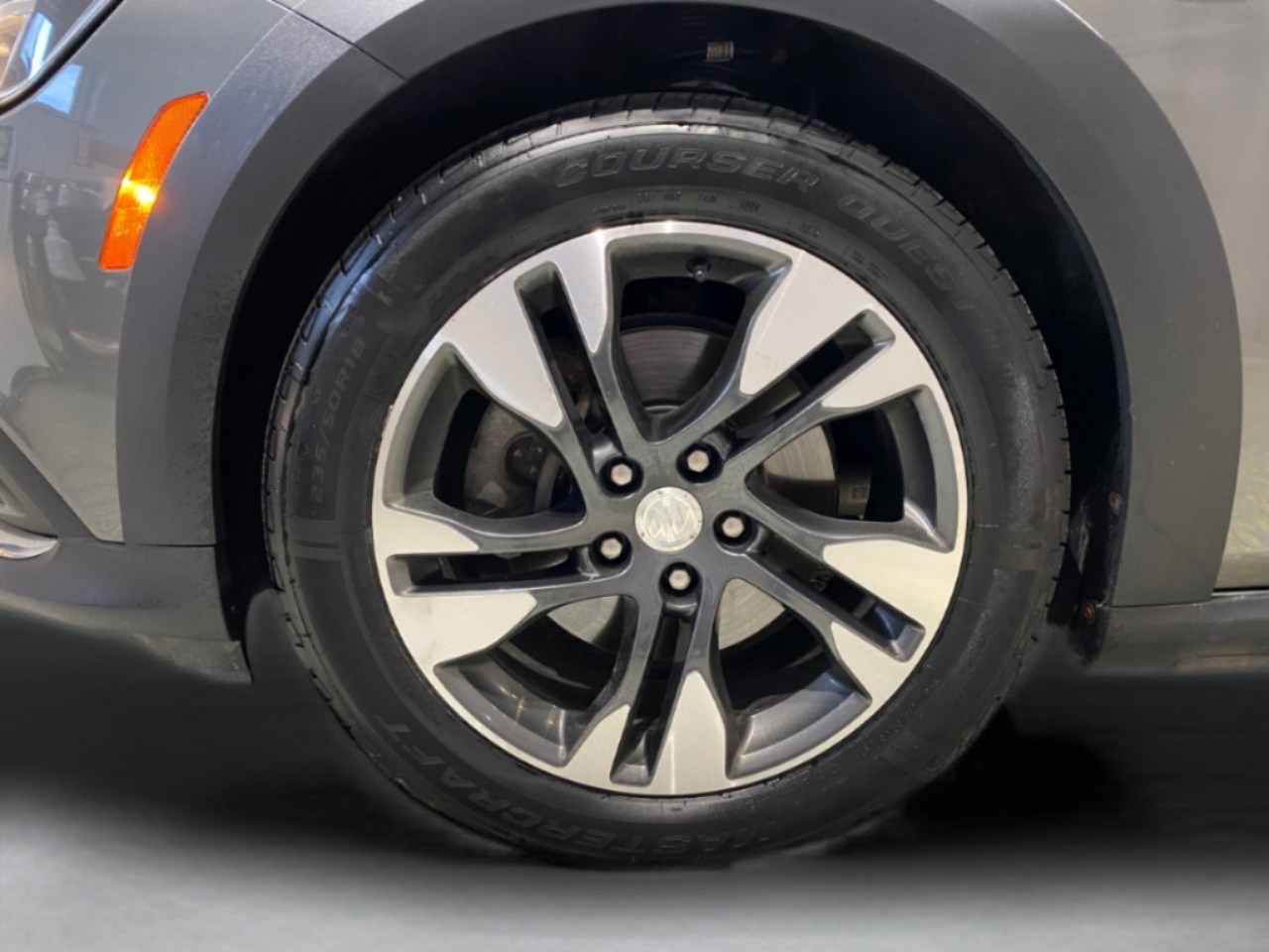 Buick Regal TourX Essence 2019