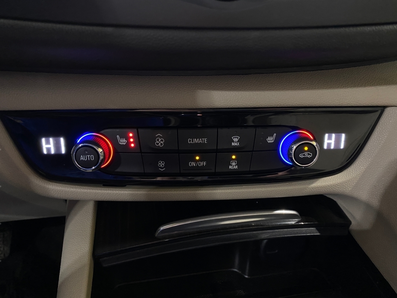 Buick Regal TourX Essence 2019